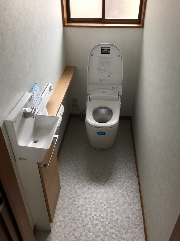 浅口市鴨方町　M様邸　下水切替、トイレリフォーム工事事例