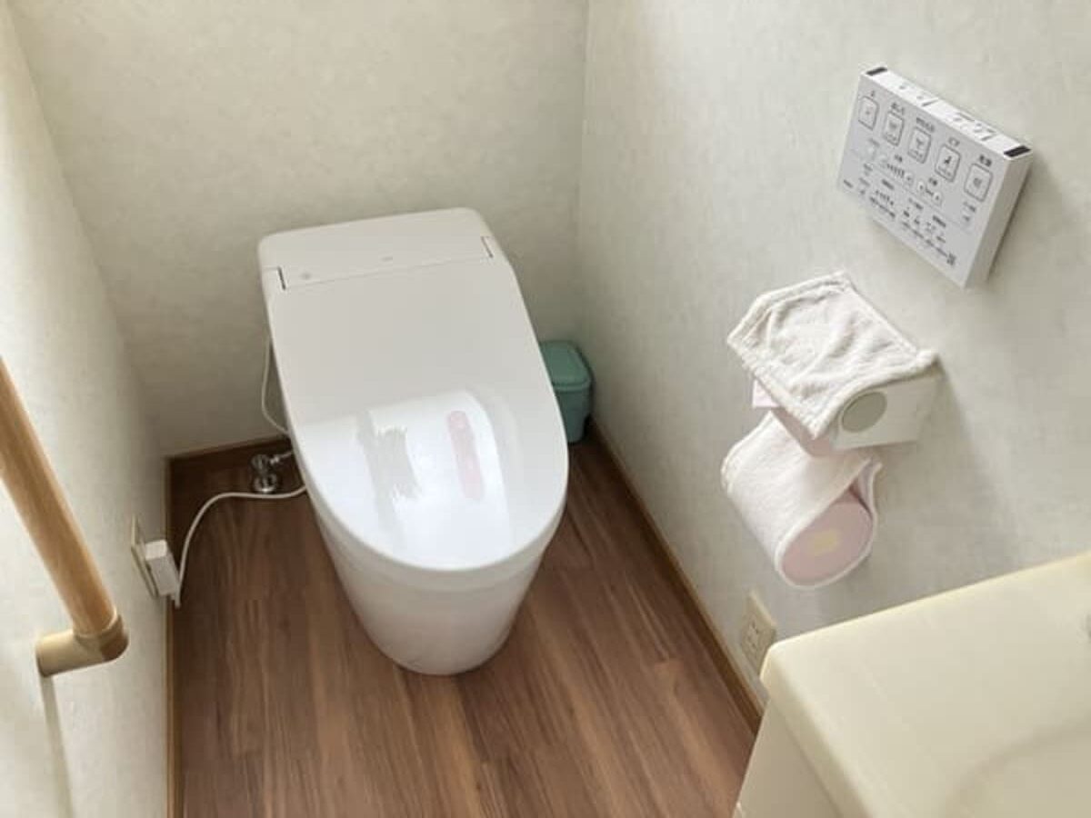 広島県福山市T様邸｜最新TOTOトイレGGA-3と床フロアタイルで使いやすく清潔に