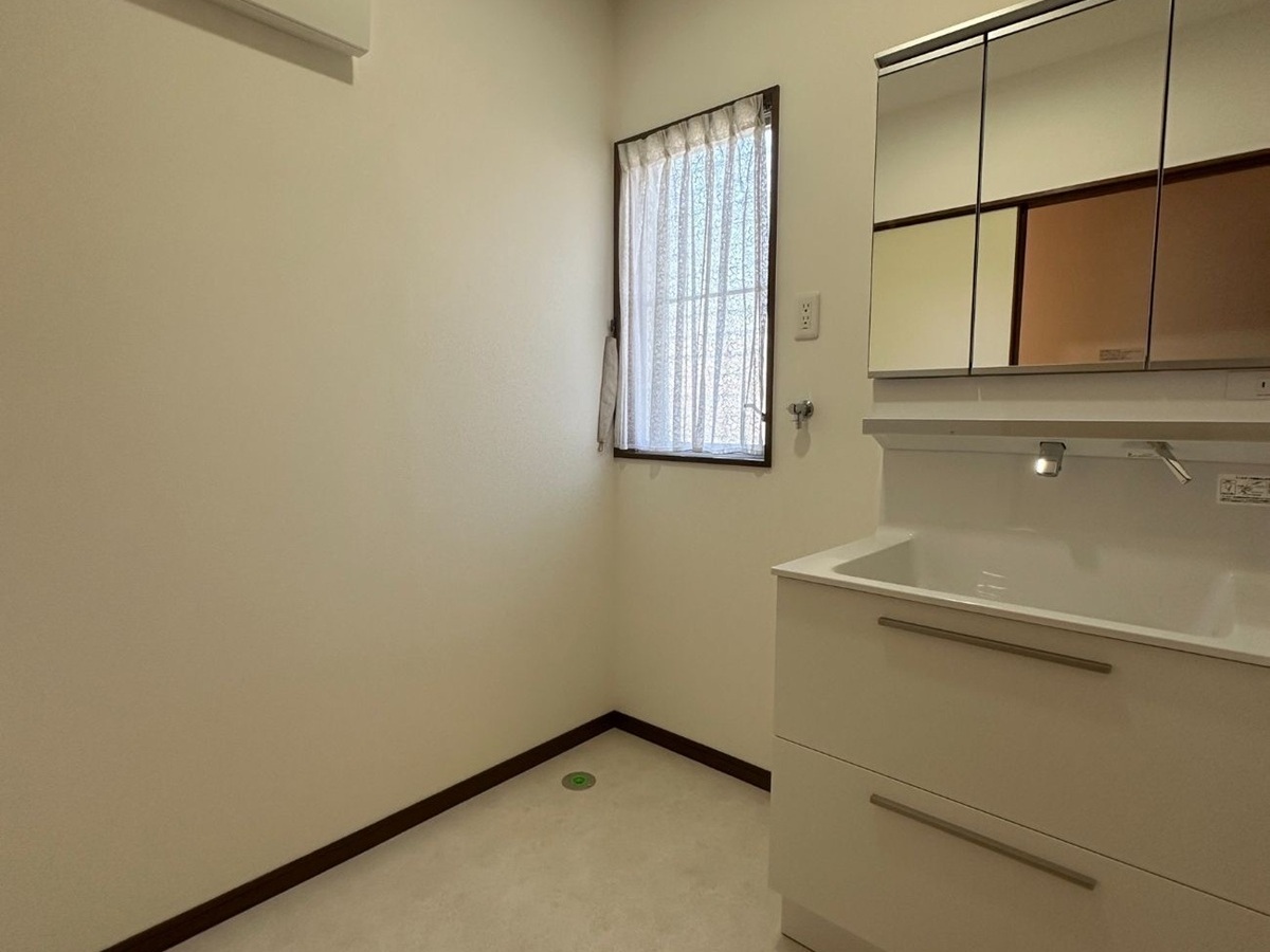 広島県福山市O様邸｜洗面所リフォーム(オクターブ)・浴室リフォーム(サザナ)